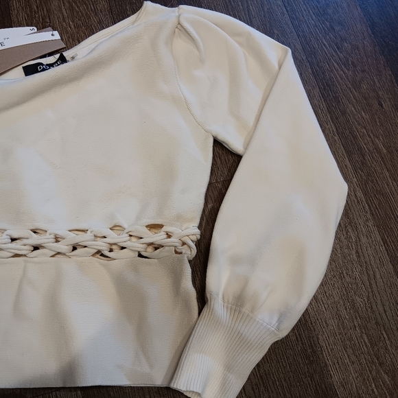 DO+BE Off-Shoulder Sweater in Cream Sz S - Picture 2 of 4